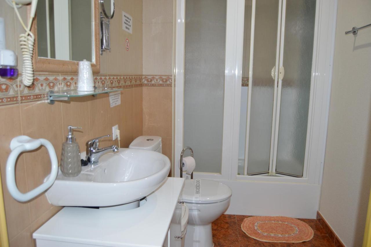 אלדה Hostal Carrizo מראה חיצוני תמונה