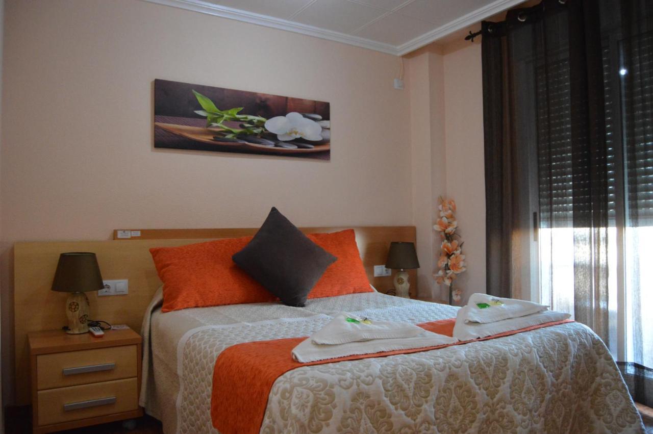 אלדה Hostal Carrizo מראה חיצוני תמונה