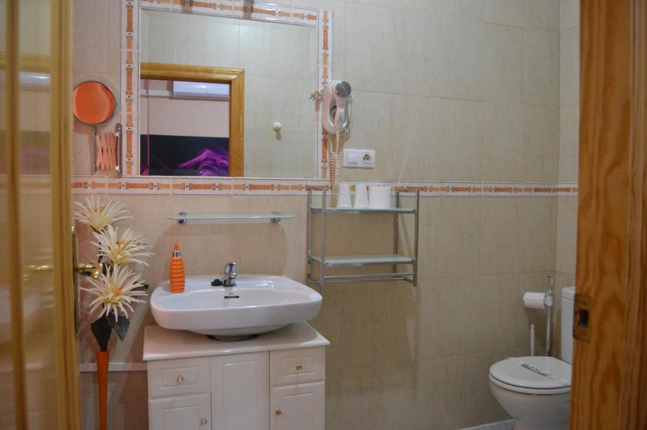 אלדה Hostal Carrizo מראה חיצוני תמונה